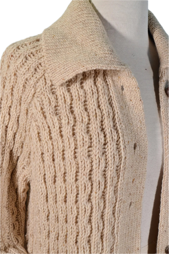 vintage handknit sweater details